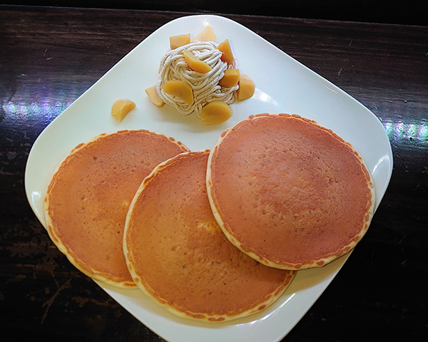マロンパンケーキ